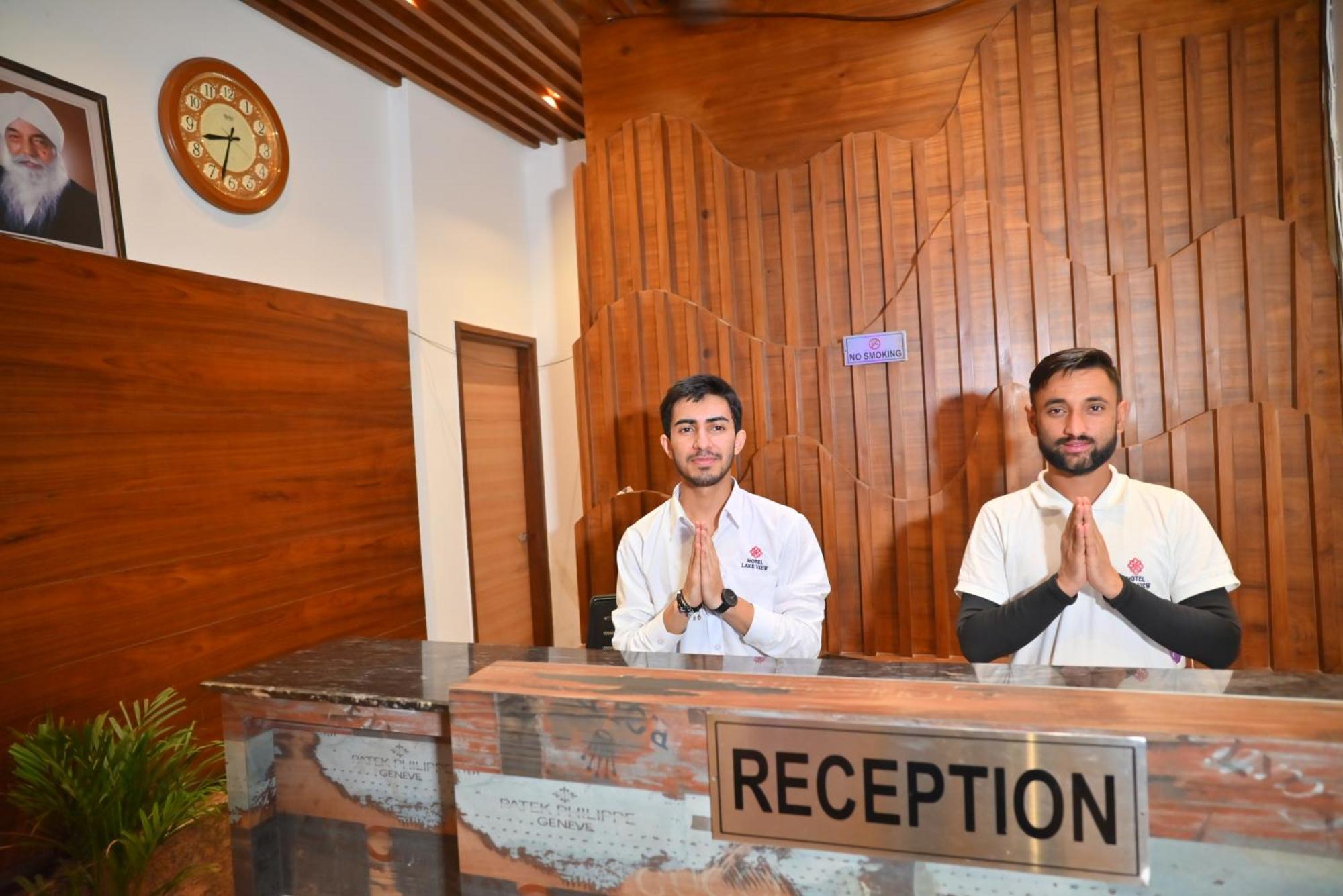 Hotel Lake View Chandīgarh المظهر الخارجي الصورة