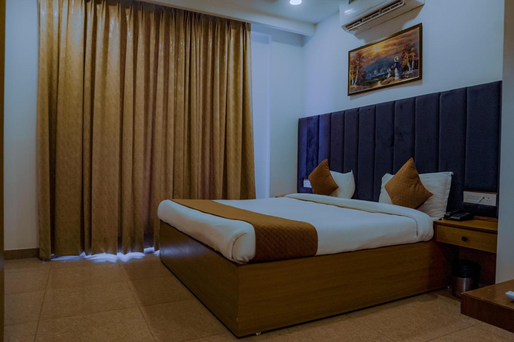 Hotel Lake View Chandīgarh المظهر الخارجي الصورة