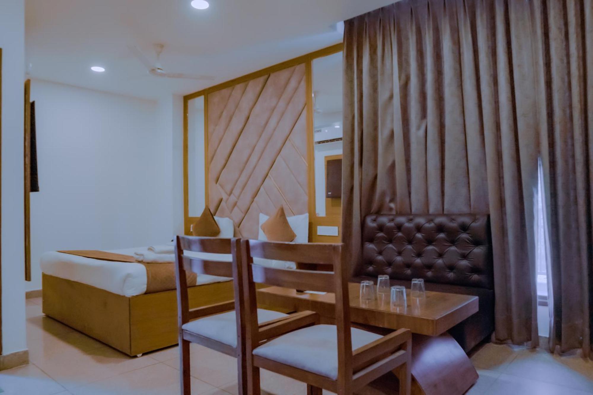 Hotel Lake View Chandīgarh المظهر الخارجي الصورة