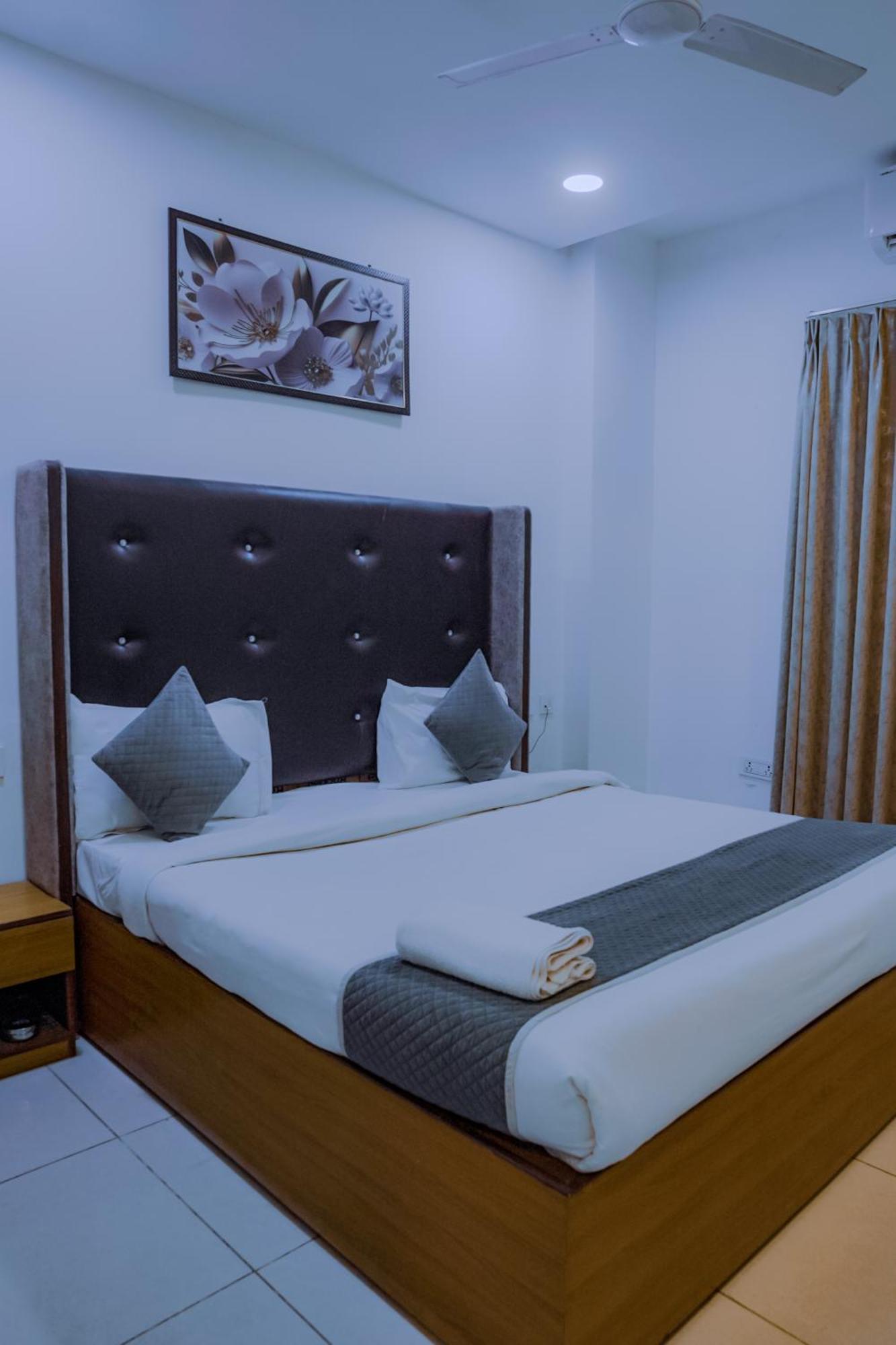 Hotel Lake View Chandīgarh المظهر الخارجي الصورة